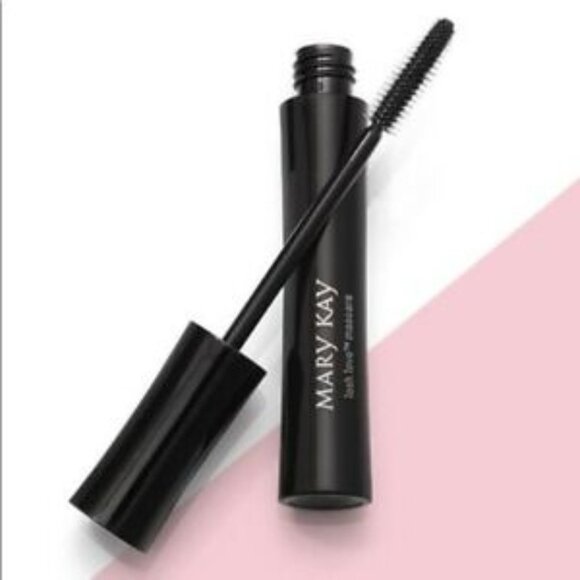 Mary Kay Lash Love Mascara - Black - Picture 7 of 12